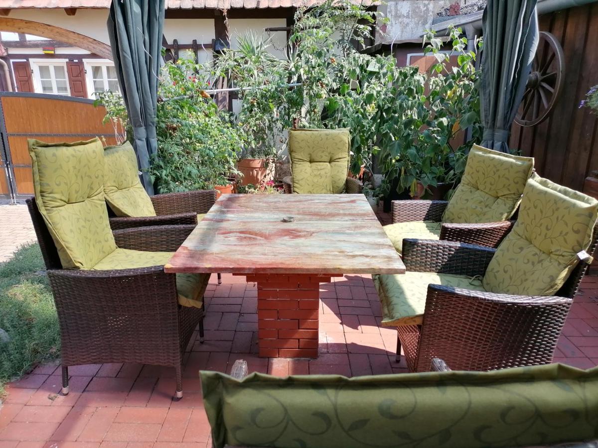 Pension Am Buhnenkopf Tangermünde Extérieur photo
